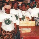 fioh.fund.sierra.leone.post.war.reconstruction. Women making soap in Yonibana